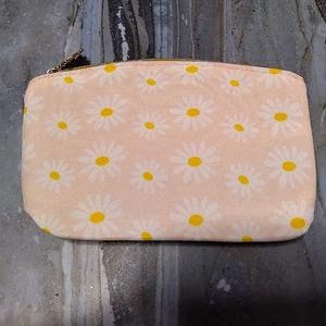 Ipsy cosmetic bag Daisy